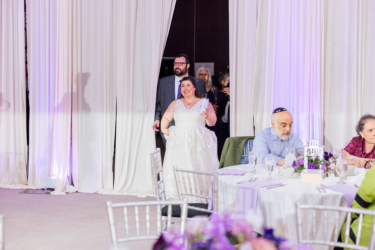 Eliana-Melmed-Photography-Chicago-LosAngeles-Jewish-WeddingPhotography-ElianaSklar-RoomReveal-00003
