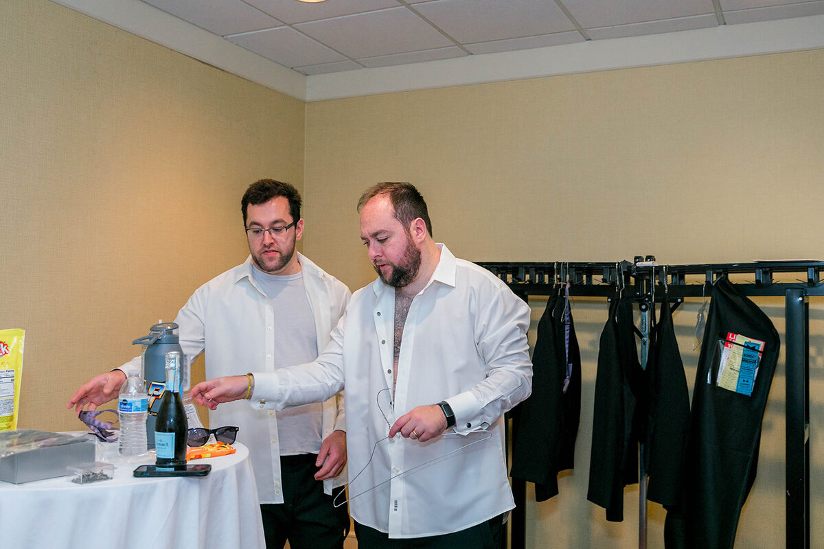 Eliana-Melmed-Photography-Chicago-LosAngeles-Jewish-WeddingPhotography-AndrewReady-00005