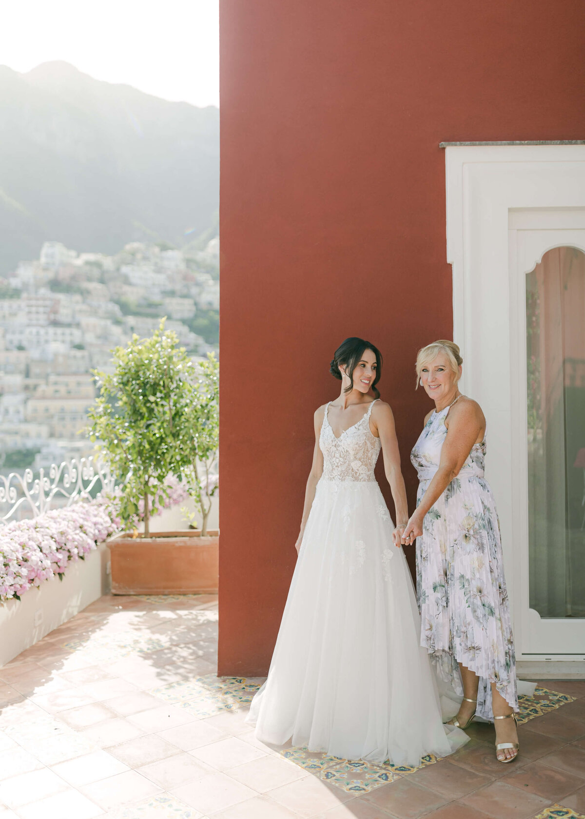 chloe-winstanley-italian-wedding-positano-provinos-bride-mother
