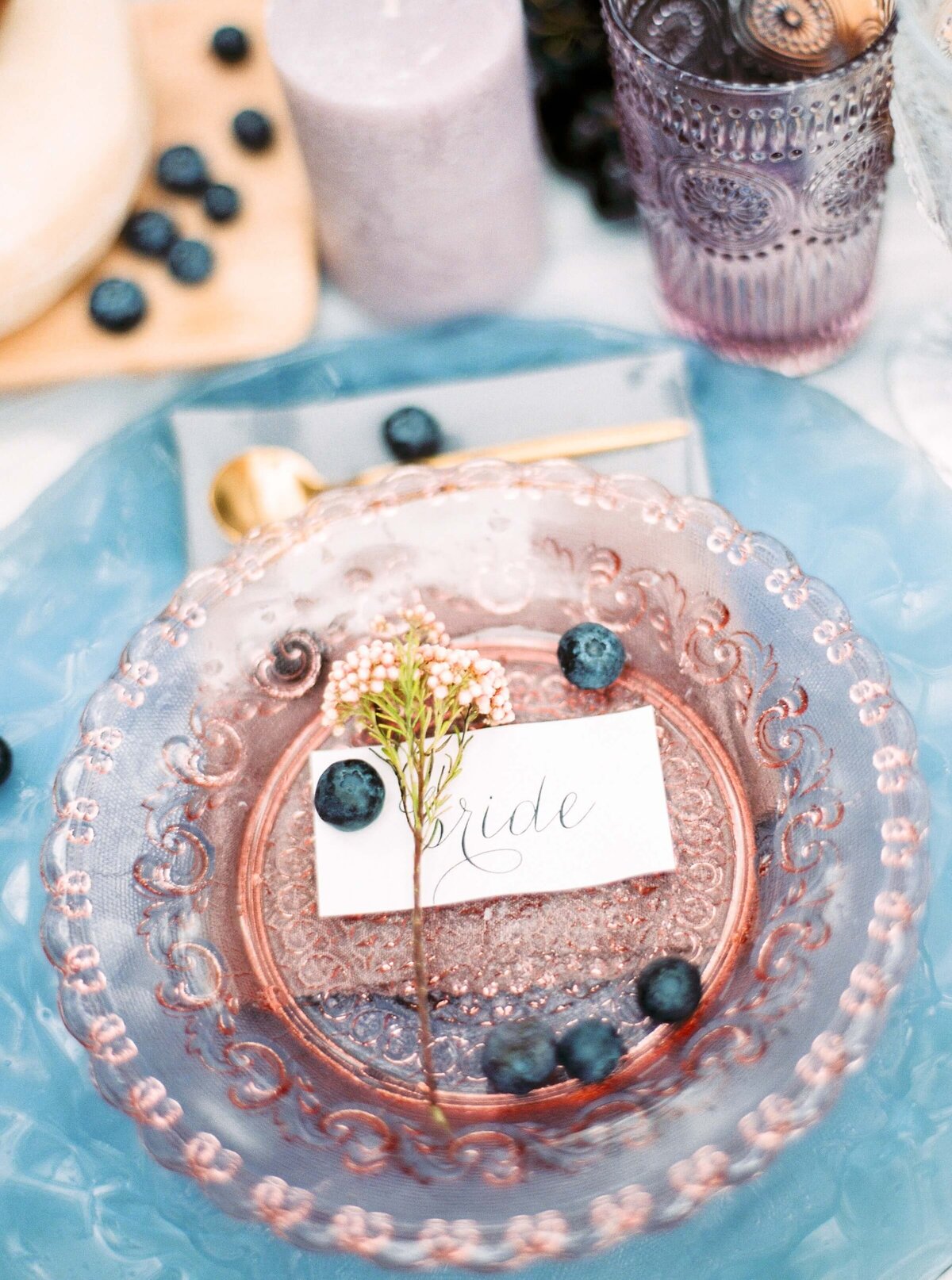 table-setting-with-pink-plate