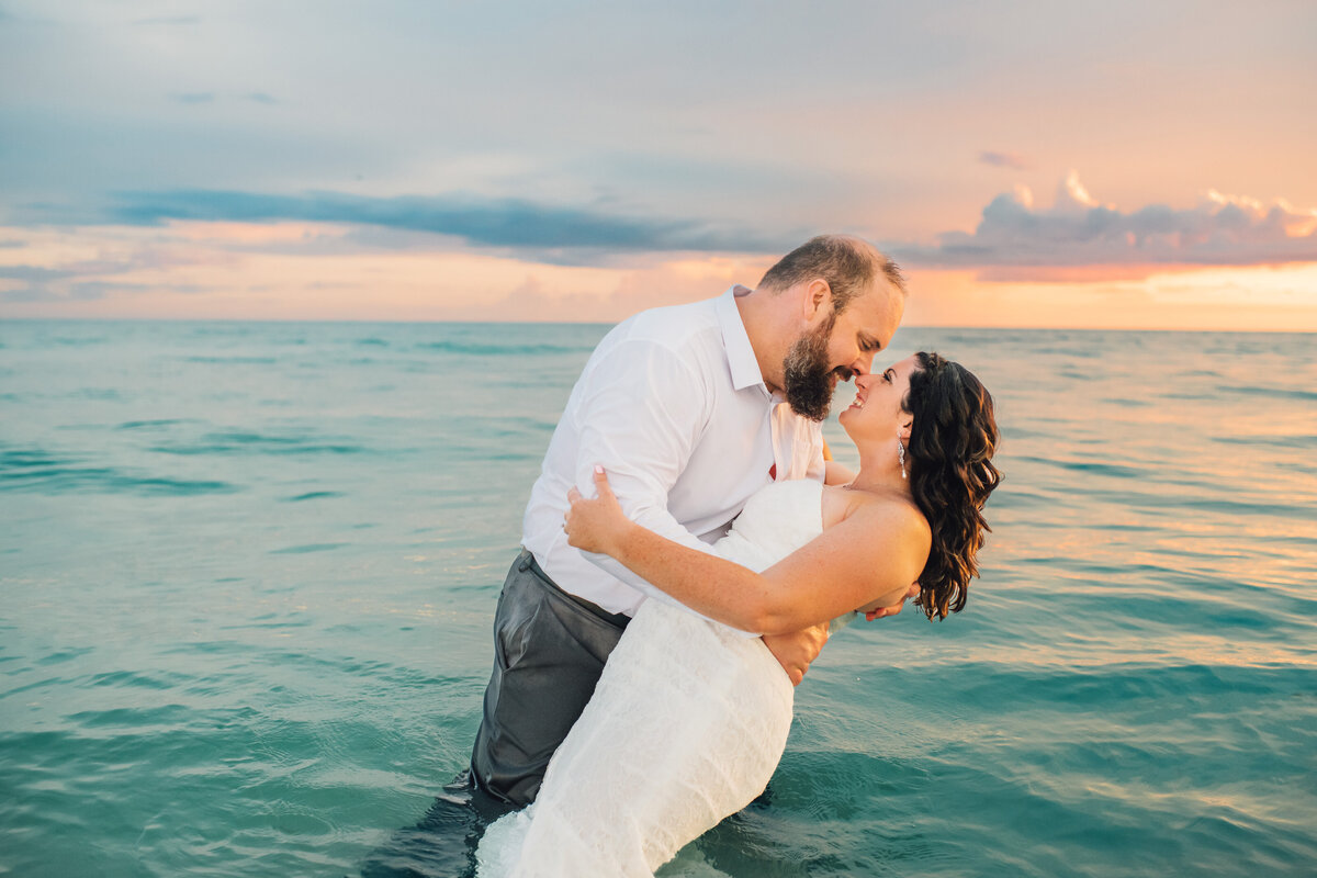 couples-photography-session-siestakey-florida_02