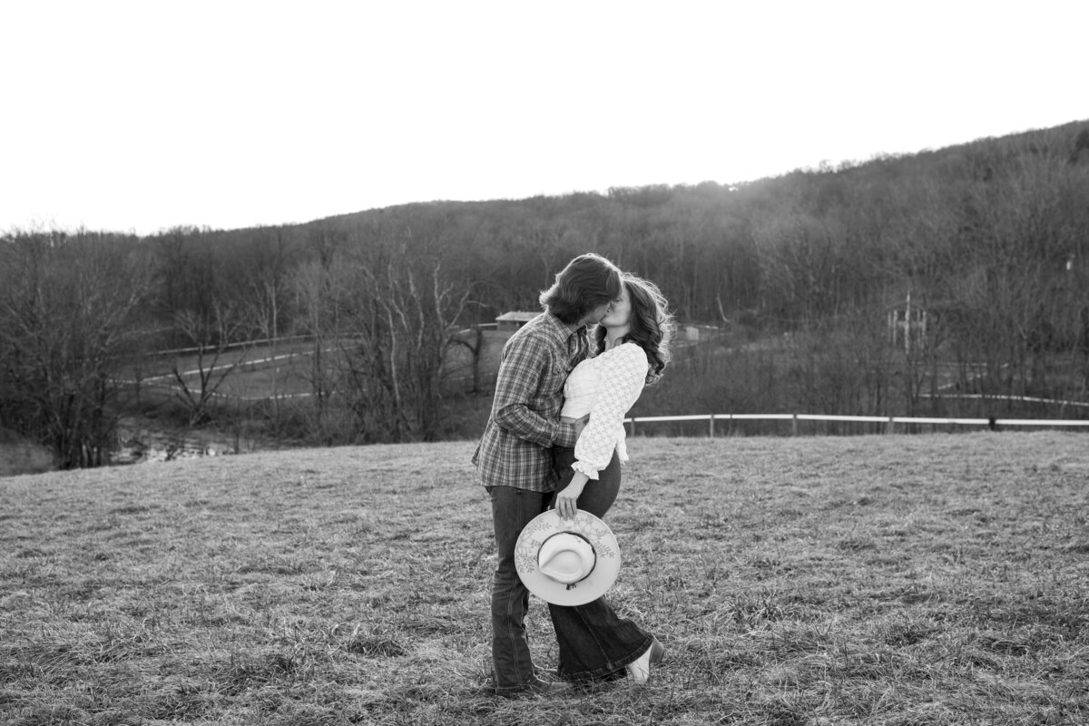 SMC2023-03-12 Catherine & Brad Engagement372420-Enhanced-NR-69
