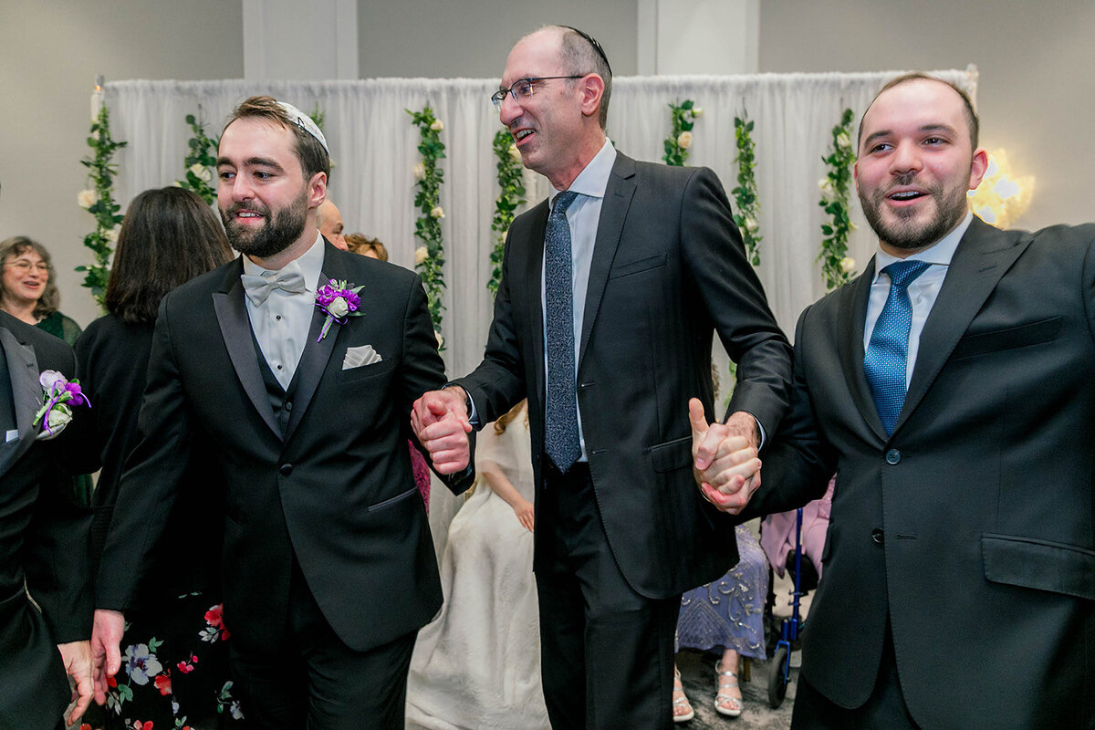 Eliana-Melmed-Photography-Chicago-LosAngeles-Jewish-WeddingPhotography-KabbalatPanim-00087