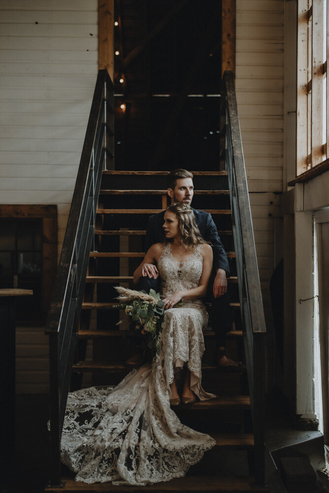 rustic-barn-wedding-ideas_31