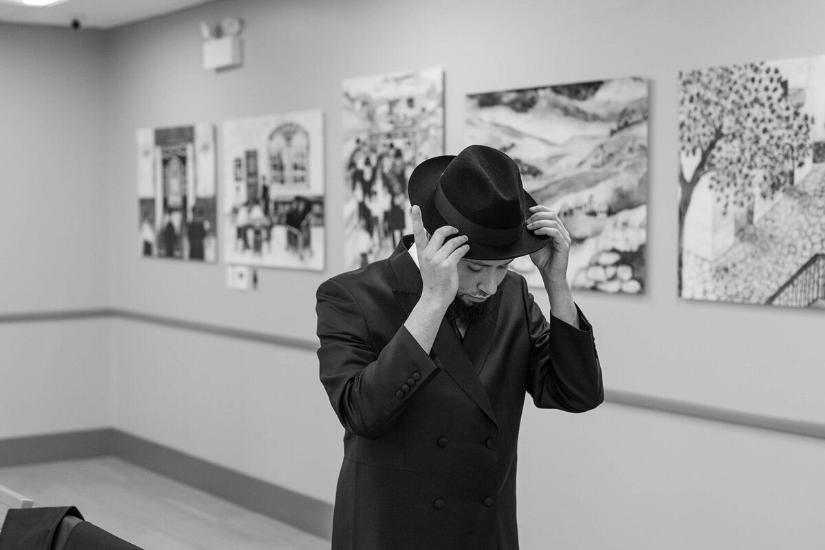 Eliana-Melmed-Photography-Chicago-LosAngeles-Jewish-WeddingPhotographer-CarmiKalman-Tisch-00018