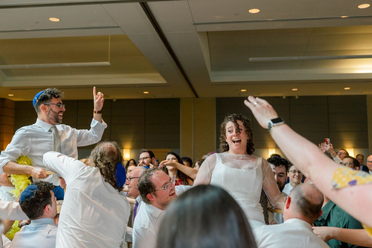 Eliana-Melmed-Photography-Chicago-LosAngeles-Jewish-WeddingPhotography-ShulaNoah-Shtick-00115