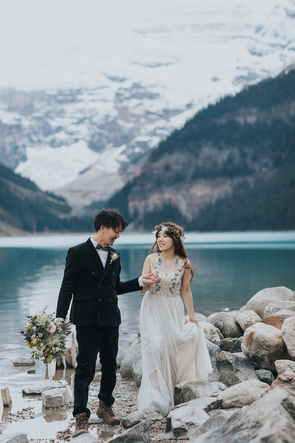 bohemian lake louise pre-wedding engagement photographers