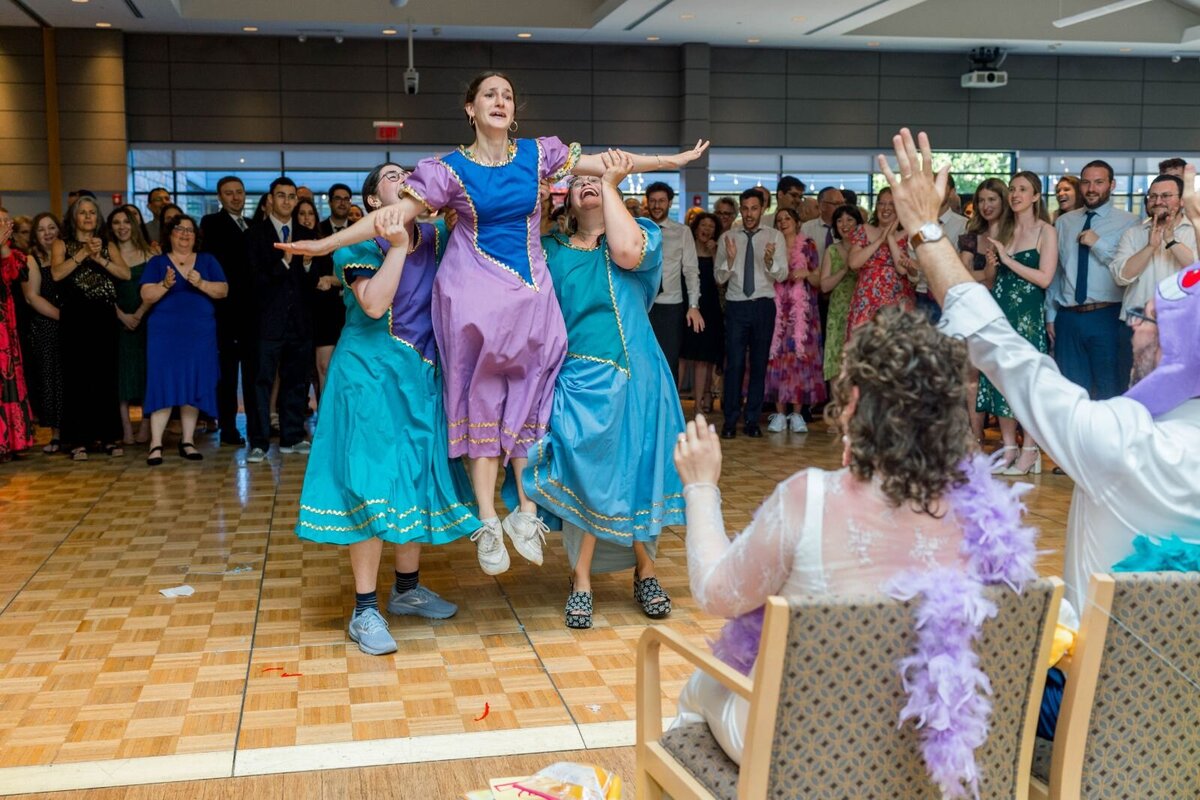 Eliana-Melmed-Photography-Chicago-LosAngeles-Jewish-WeddingPhotography-ShulaNoah-Shtick-00017