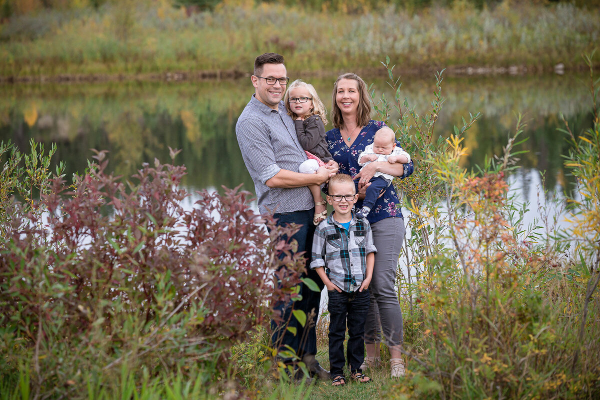 190923-007-Red-Deer-Family-Photographer-Amy_Cheng-Photography