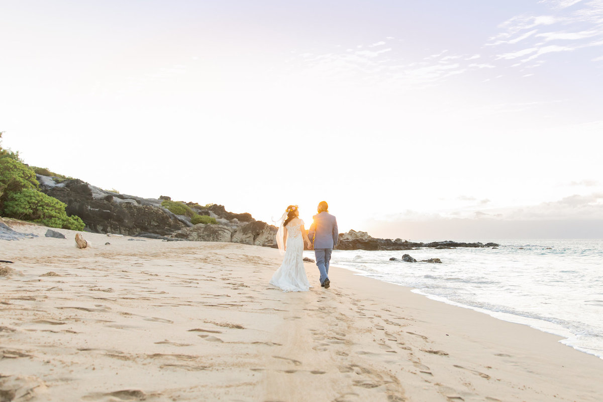 Maui wedding photography on the beach