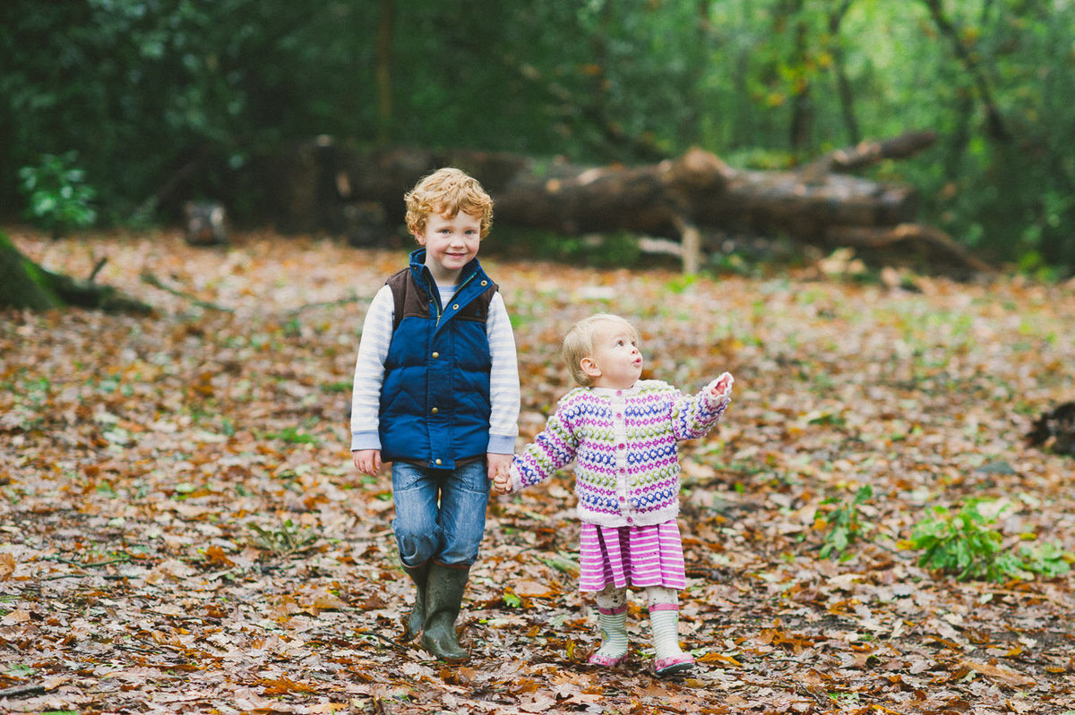 Child and Family Photography at home in woodland garden South East - Susan Arnold Photography-17