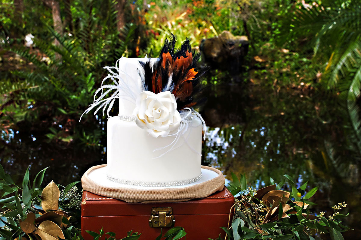jungle theme wedding cake