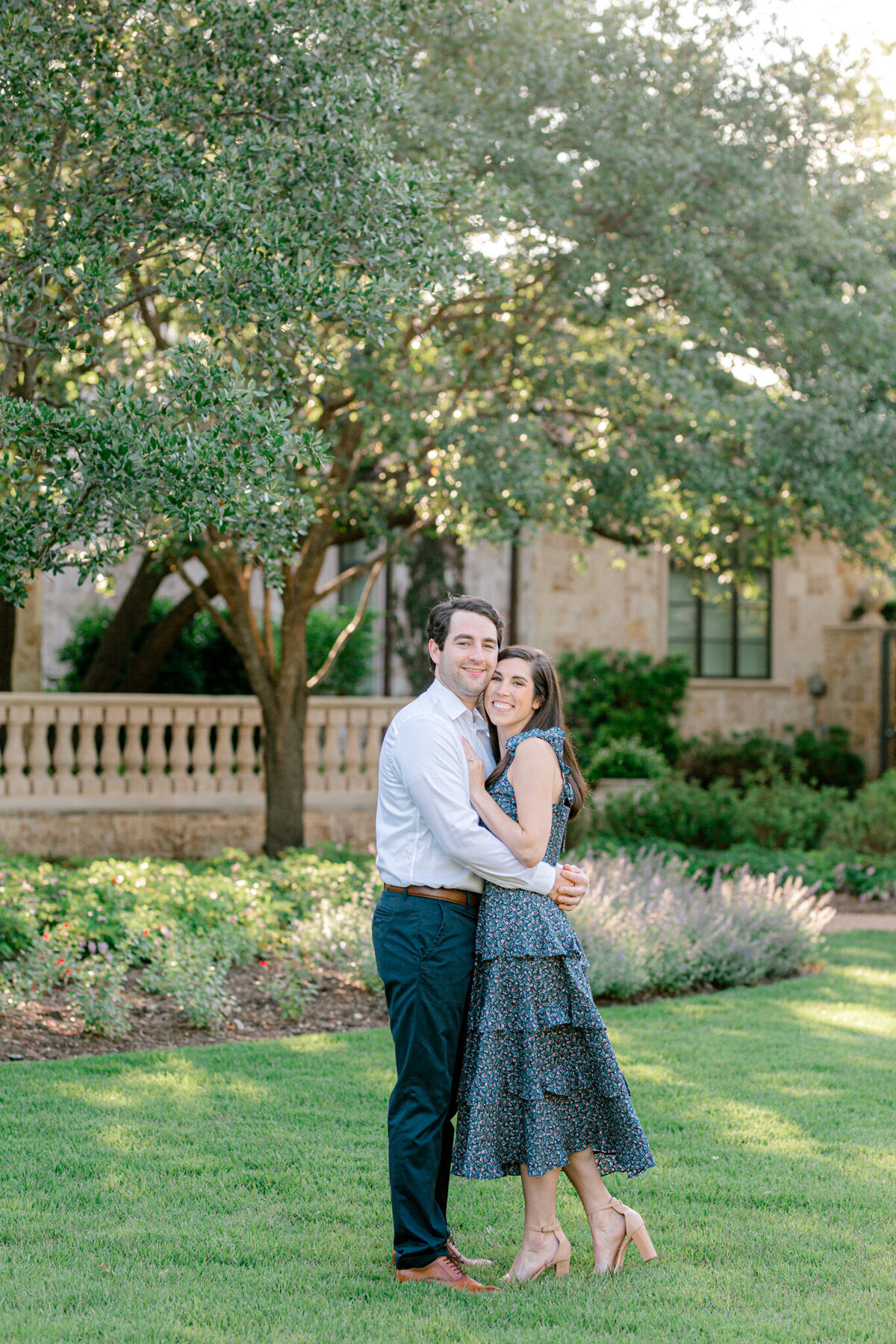 Victoria & Nick's Preston Hollow Engagement Session | Dallas Wedding Photographer | Sami Kathryn Photography-8