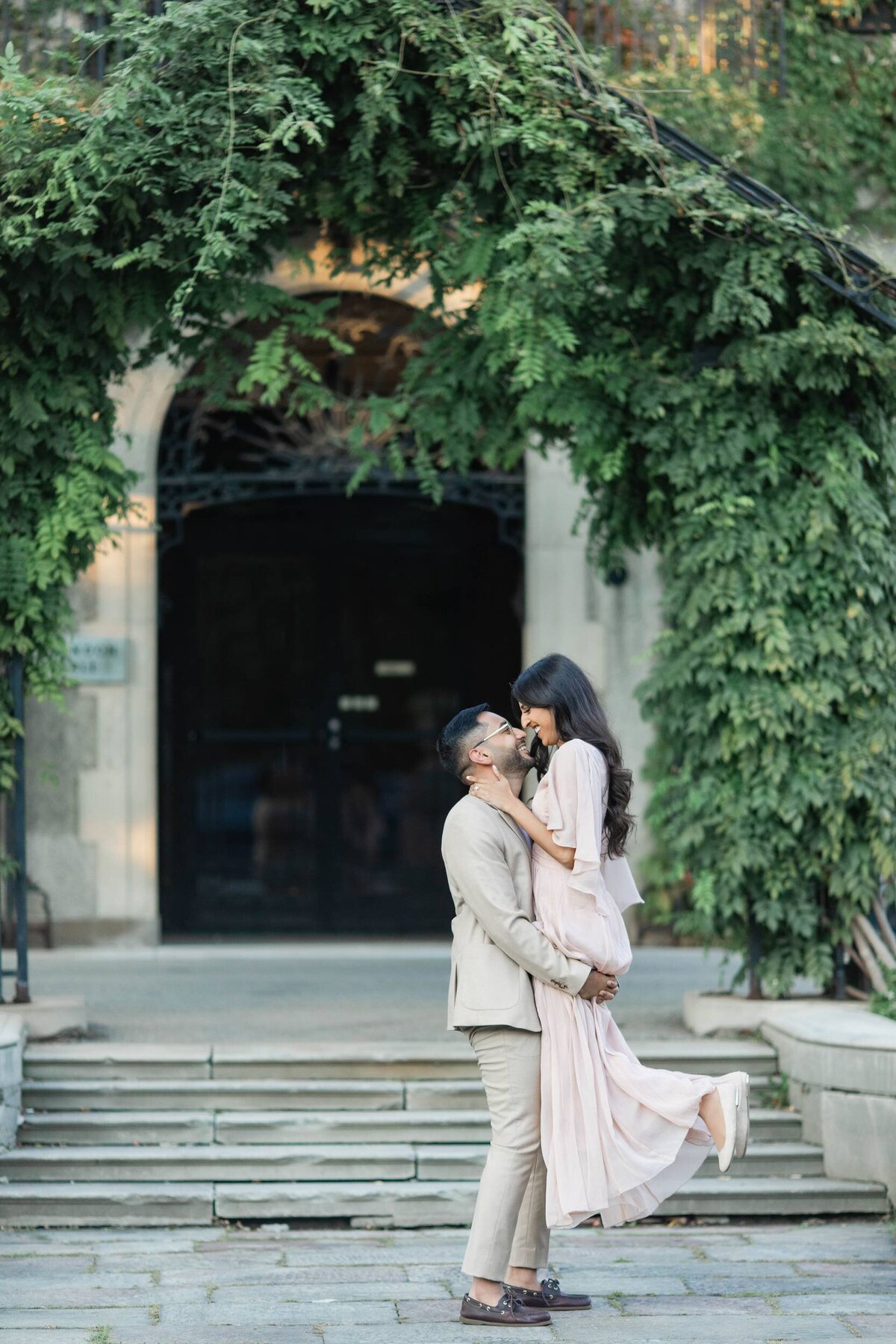 York-Glendon-Campus-Engagement-Photography-by-Azra_0016