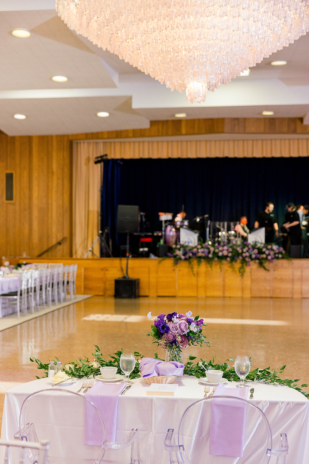 Eliana-Melmed-Photography-Chicago-LosAngeles-Jewish-WeddingPhotography-ElianaSklar-VenueDetails-00049