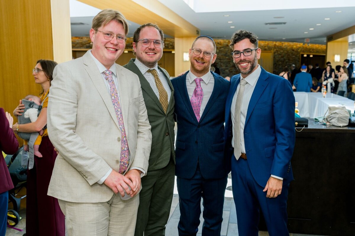 Eliana-Melmed-Photography-Chicago-LosAngeles-Jewish-WeddingPhotography-ShulaNoah-Ketubah-00083
