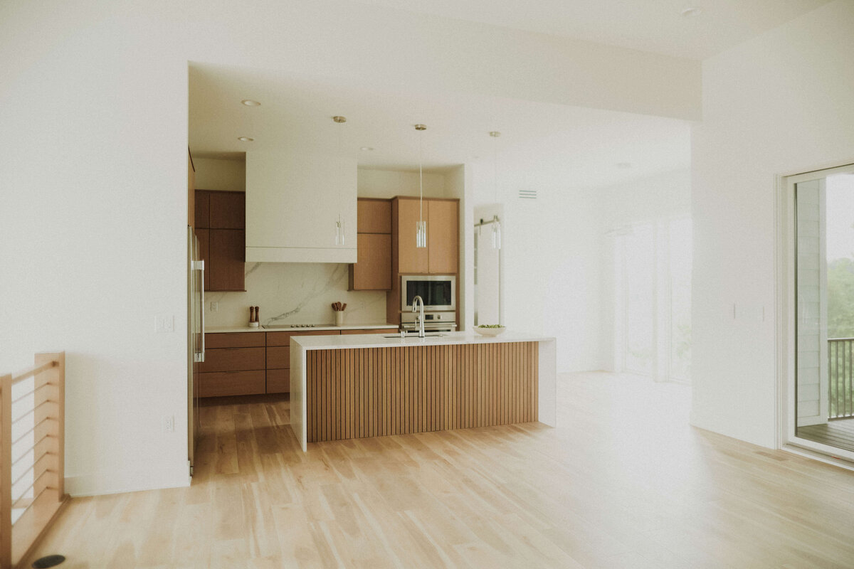 1320-Kitchen-Polk-City-Central-Iowa-Custom-Home-JRL-Builders-3F1A4758