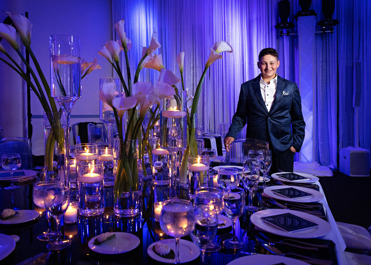 bnai-tikvah-mitzvah-table-flowers-candles-nj