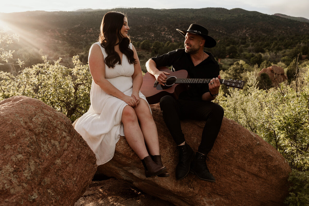 Garden of The Gods Elopement - Ronnie & Gina