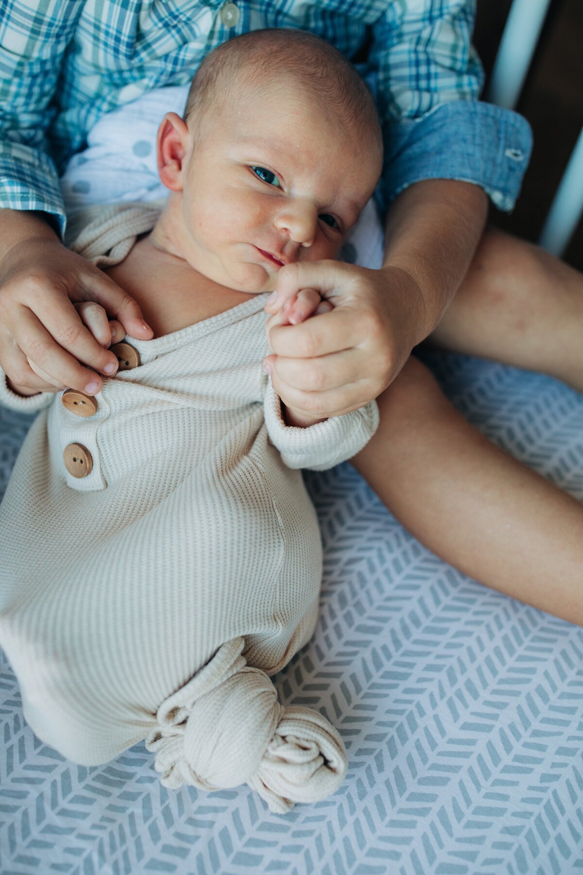 In-Home-Lifestyle-Newborn-Photos-Milwaukee3