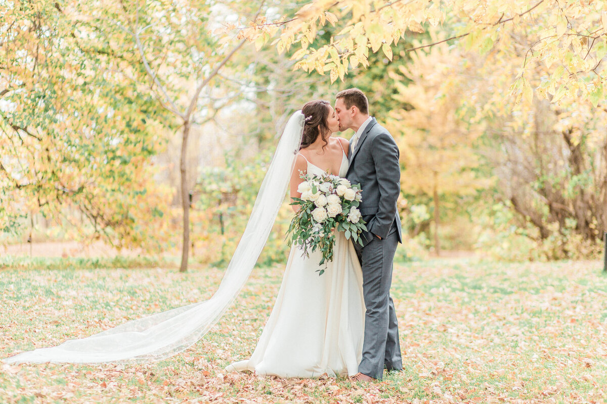 Autumn Wedding || © Emily Mitton Photography-14