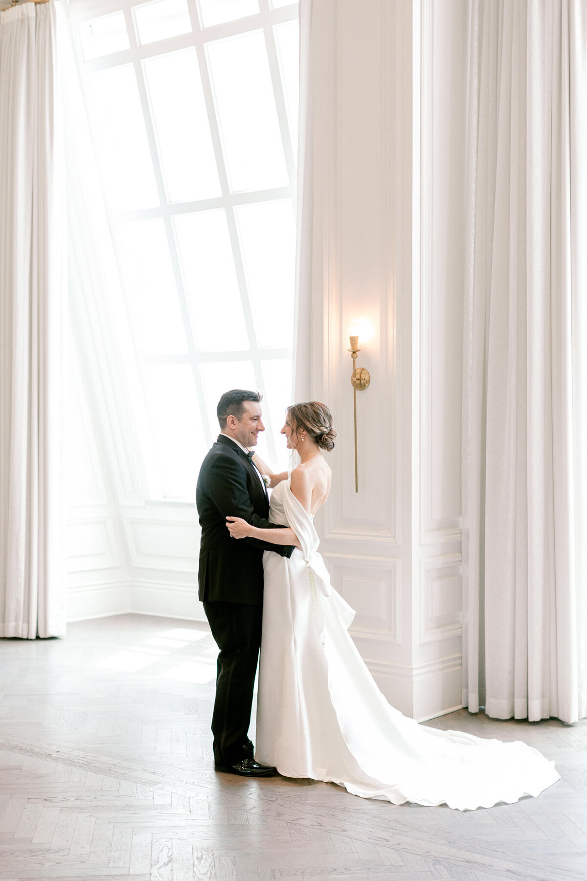 Virginia & Michael's Wedding at the Adolphus Hotel | Dallas Wedding Photographer | Sami Kathryn Photography-60