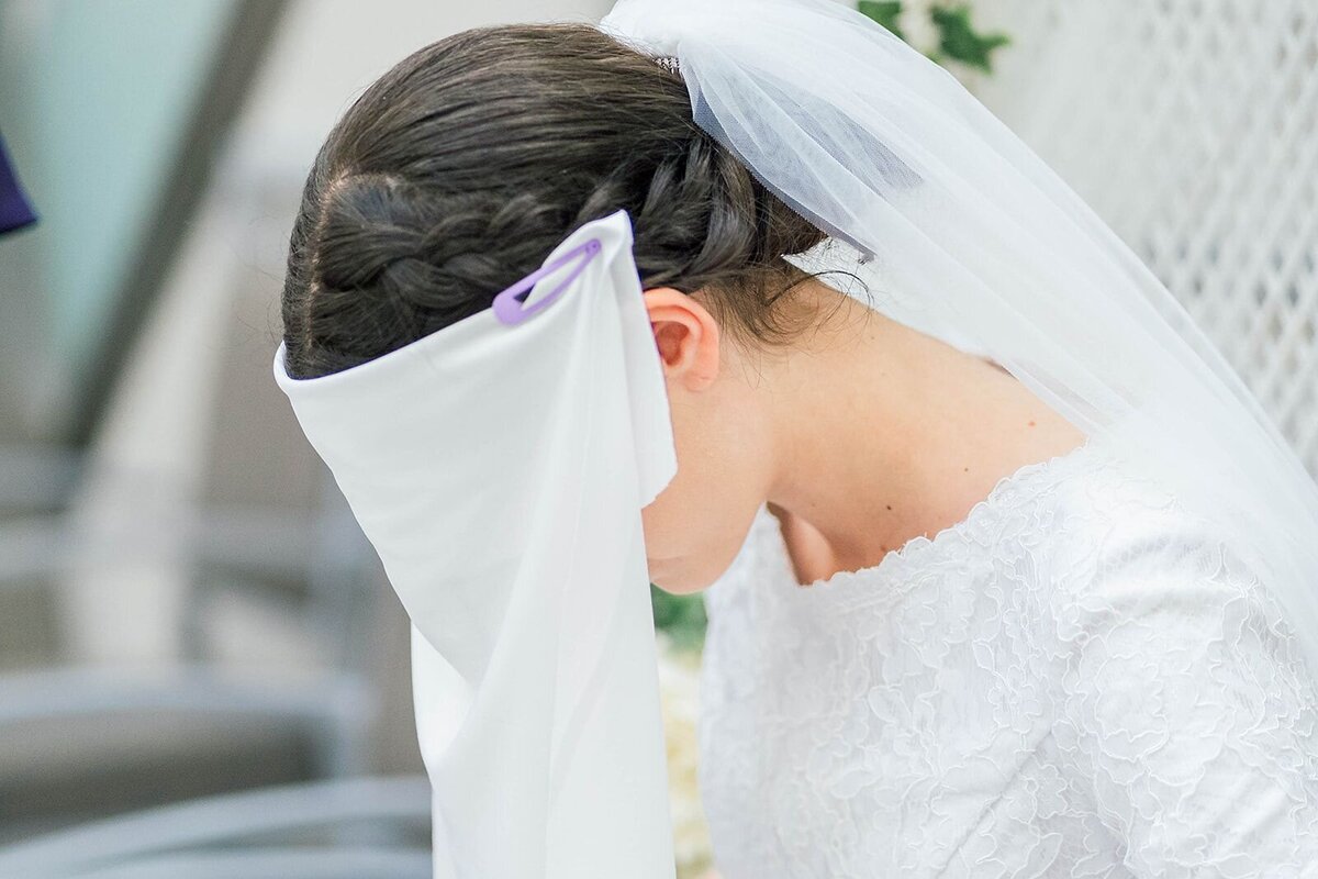 Eliana-Melmed-Photography-Chicago-LosAngeles-Jewish-WeddingPhotographer-CarmiKalman-Bedeken-00002