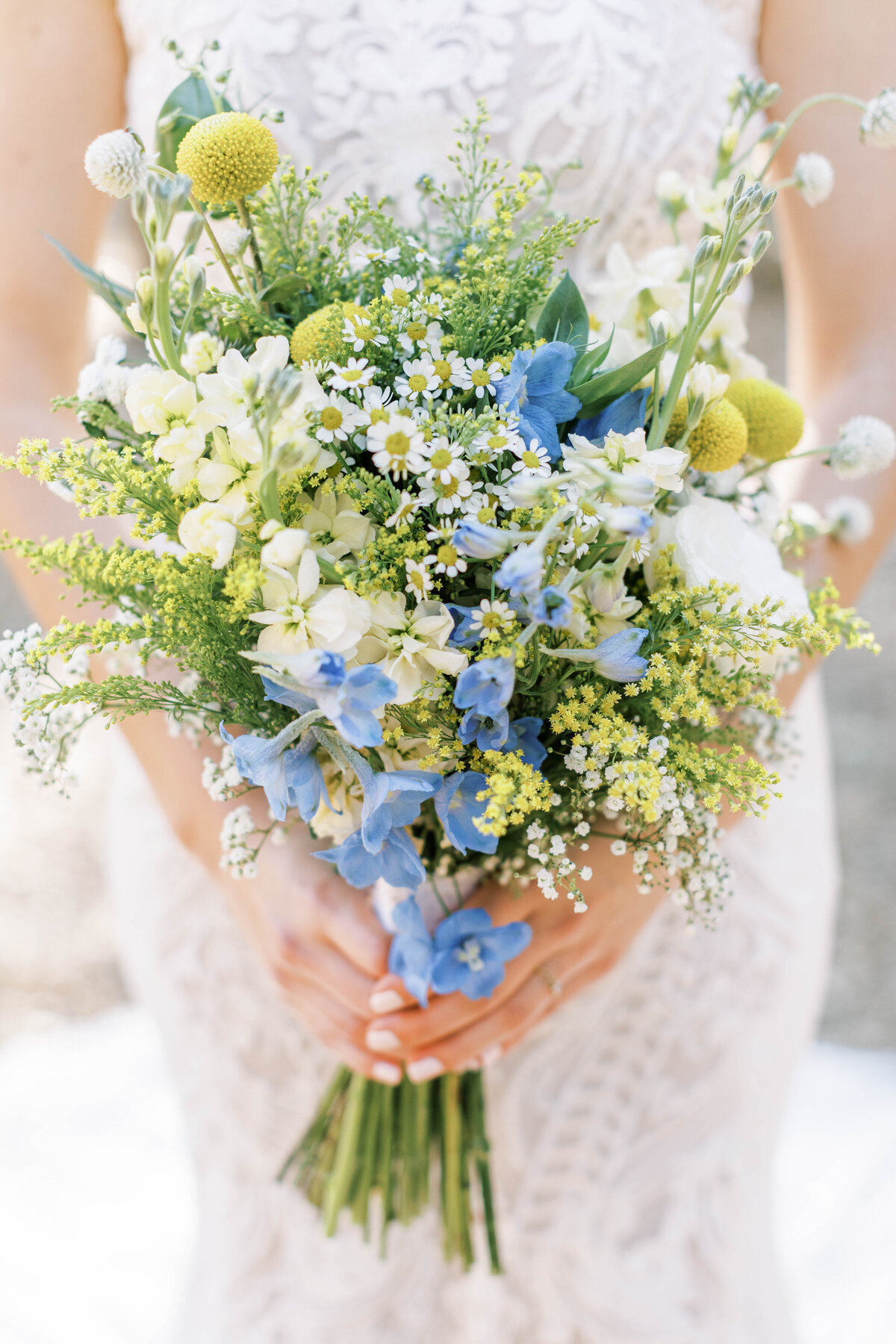 Custom florals for weddings by Primrose & Petals.