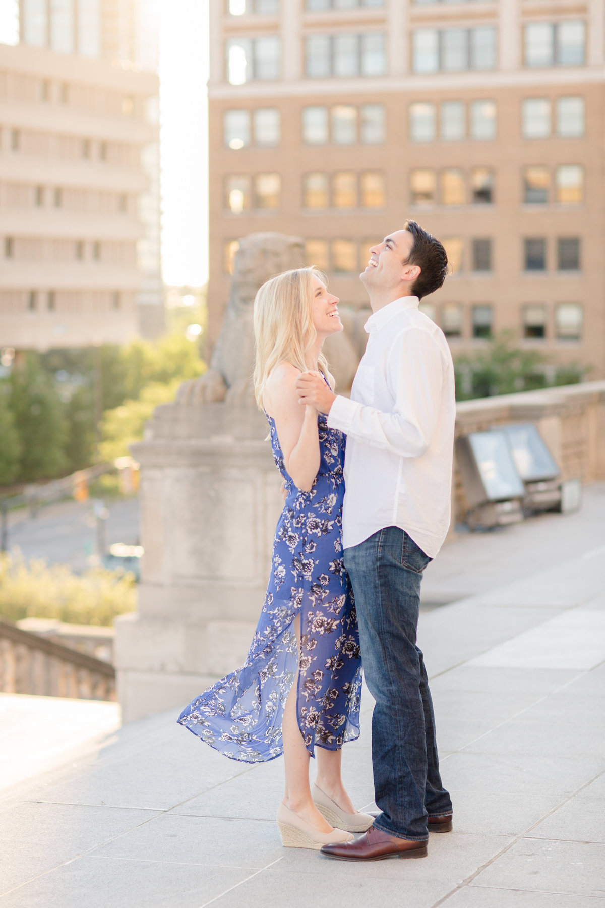 Indianapolis War Memorial Downtown Engagement Session Sunrise Sami Renee Photography-23