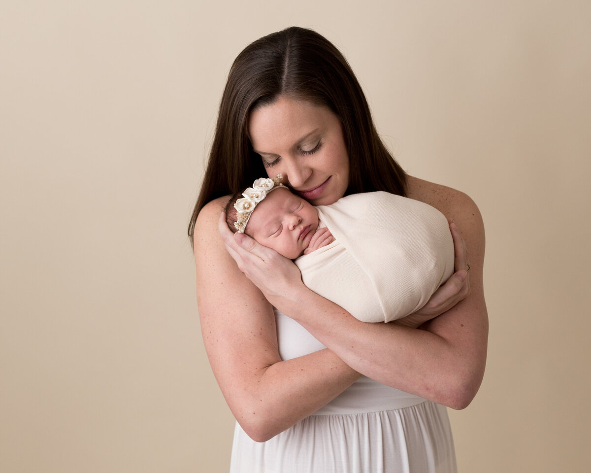Newborn and Mom Photoshoot in League City, Texas