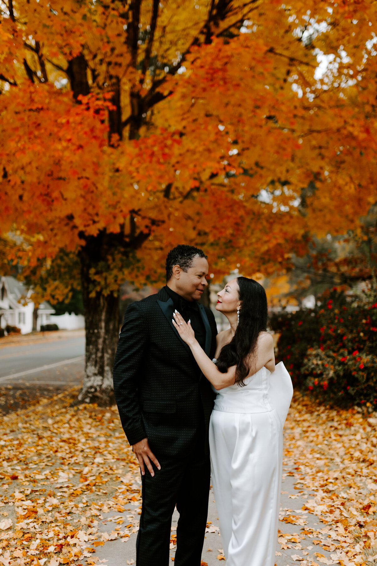 CLASSY-CITY-ENGAGEMENT-SESSION-MARIANA-AND-DARRYL-124