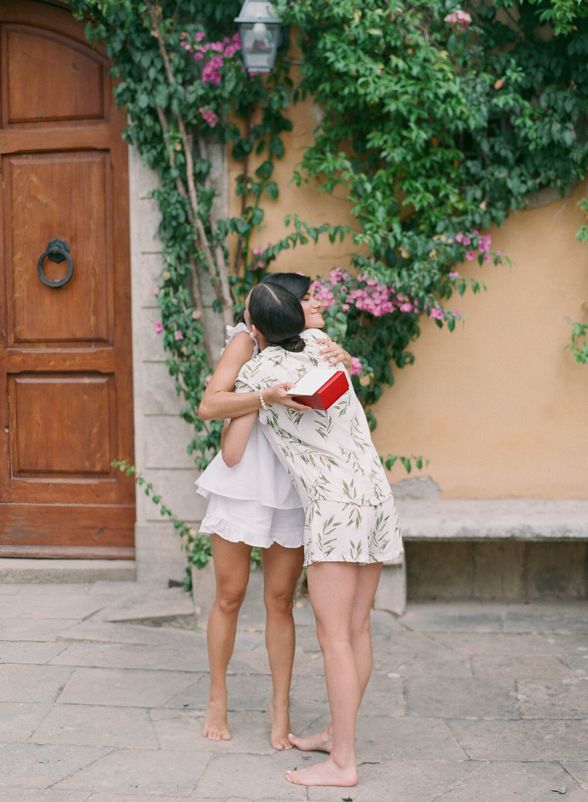 10-Tuscany-wedding-Villa-di-Ulignano-cartier-Alexandra-Vonk-photography