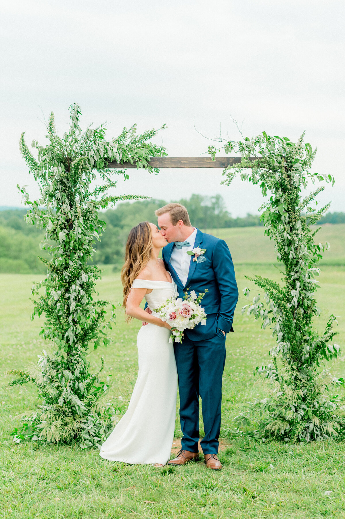 Stone-Tower-Winery-Virginia-Wedding-Photographer-Lauren-R-Swann-1