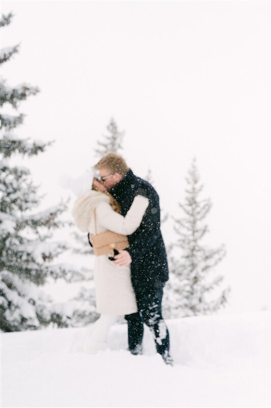 Aspen-winter-proposal-Brittany-Jason-shoot-by-Jacie-Marguerite--66-13