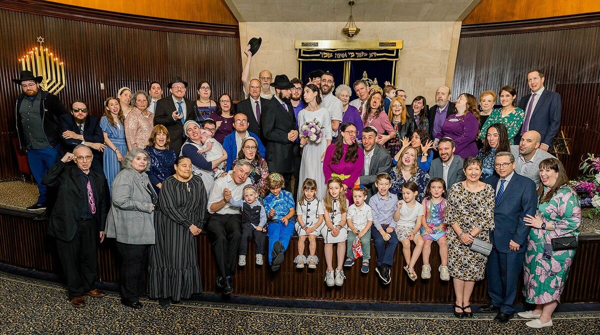 Eliana-Melmed-Photography-Chicago-LosAngeles-Jewish-WeddingPhotographer-CarmiKalman-FamilyFormal-00074