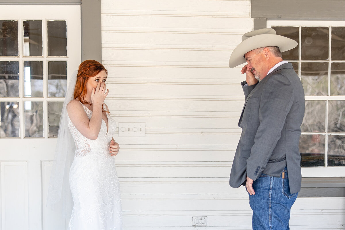 bride and dad both cry outside Boerne wedding venue before ceremony