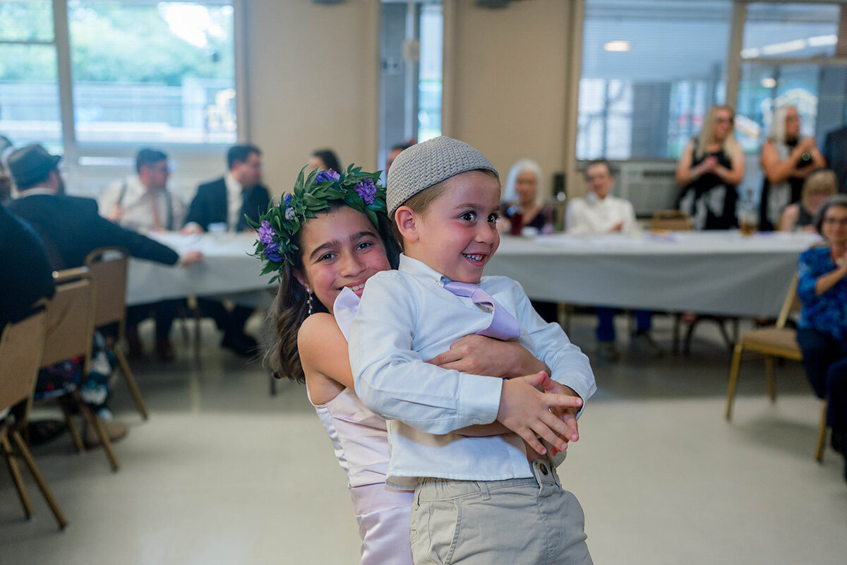 Eliana-Melmed-Photography-Chicago-LosAngeles-Jewish-WeddingPhotography-ElianaSklar-Tisch-00116