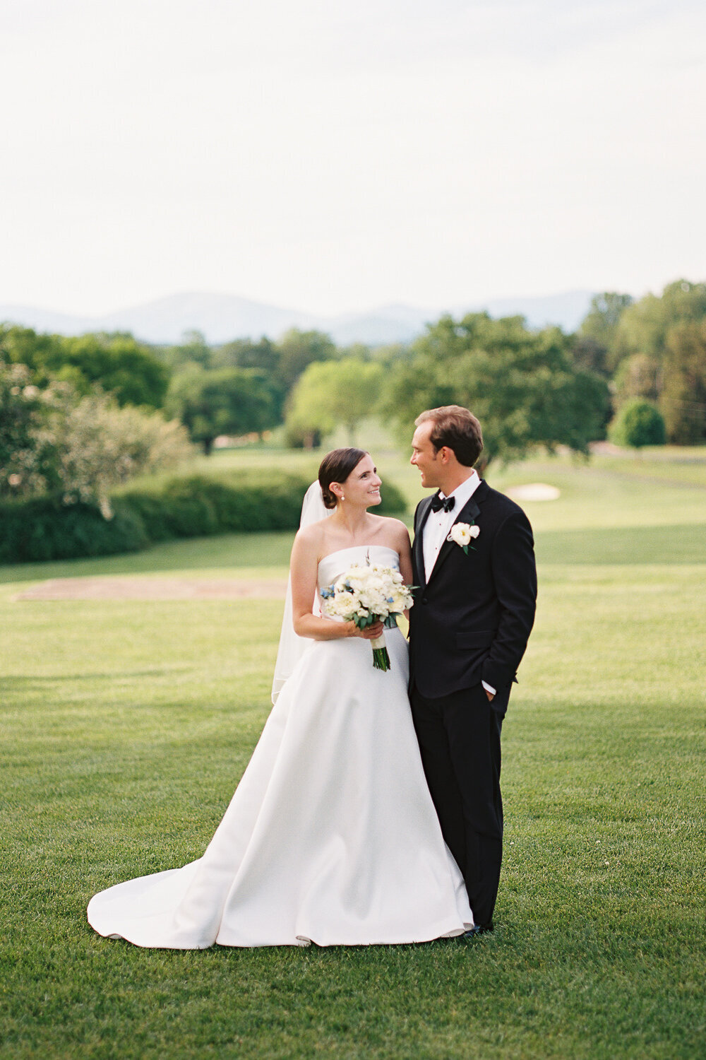 Farmington Country Club Wedding Photographer - Hunter and Sarah Photography-40