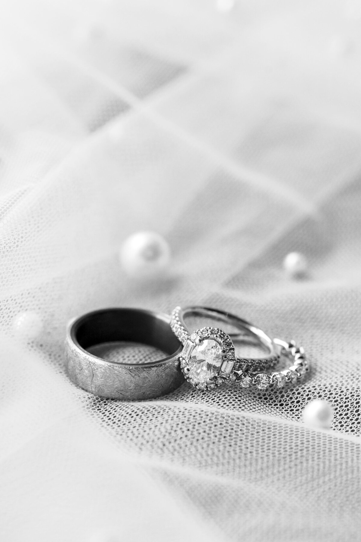Wedding-Diamond-Engagement-Band-Details