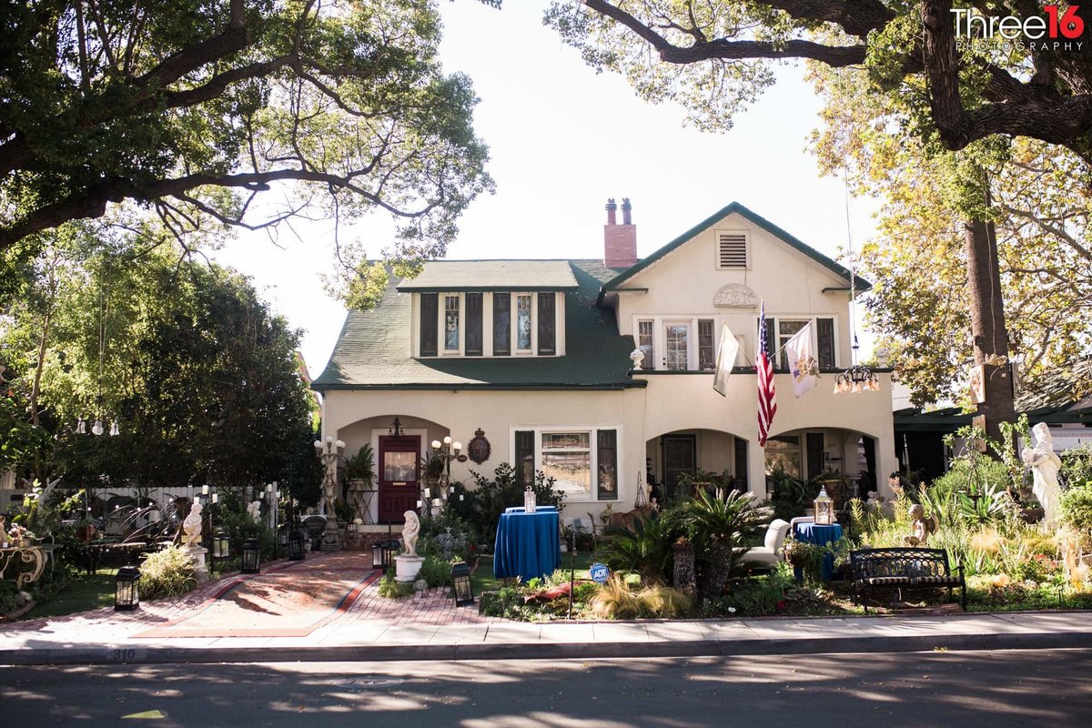 Front view of the Wilcox Manor wedding venue in Tustin, CA