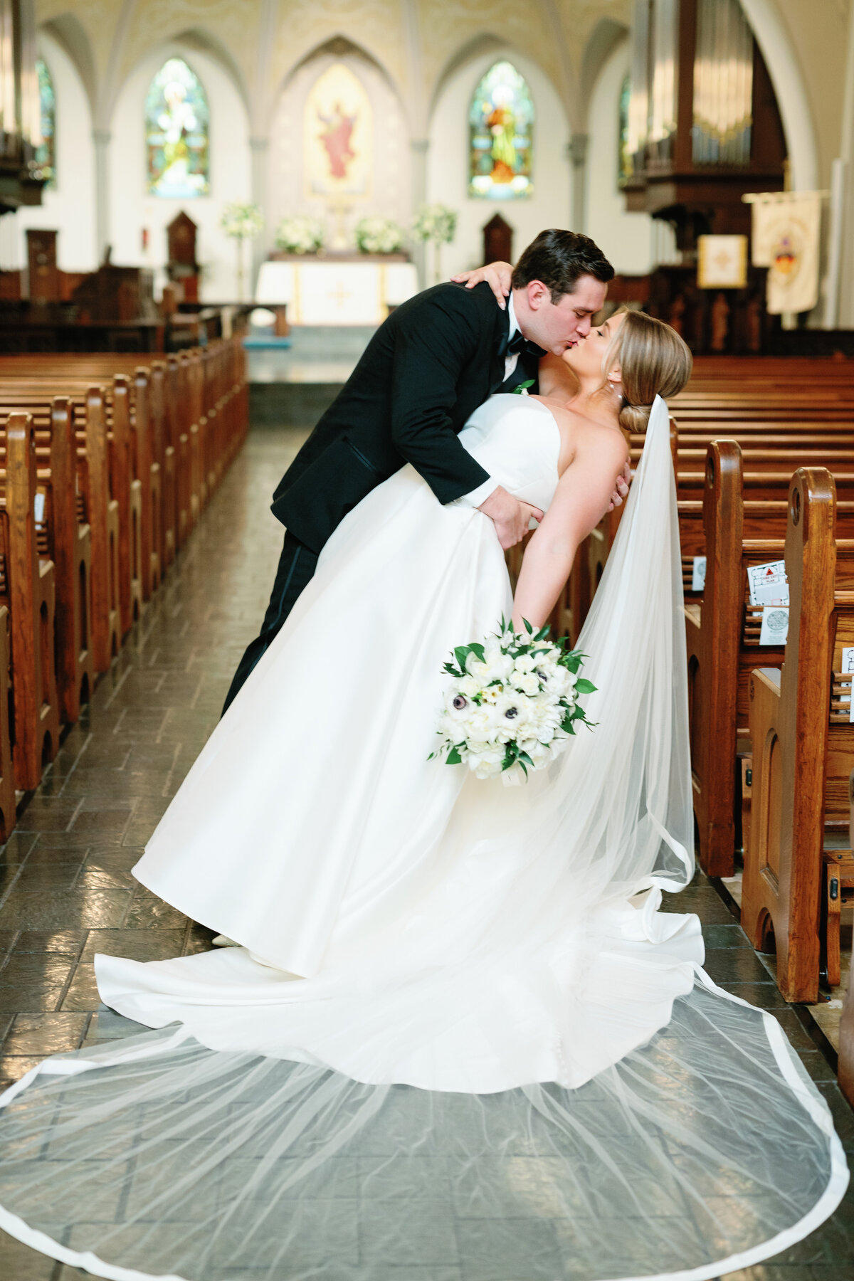 Paige and Tommy Wedding - The Press Room and St. Johns Cathedral - East Tennessee and Destination Wedding Photographer - Alaina René Photography-56