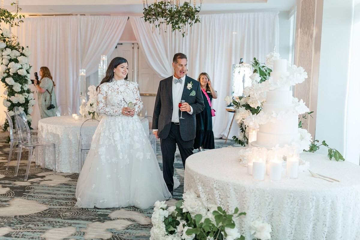 Chic Modern All White Wedding The Beaufort Hotel Brittanie Raquel Events_0023
