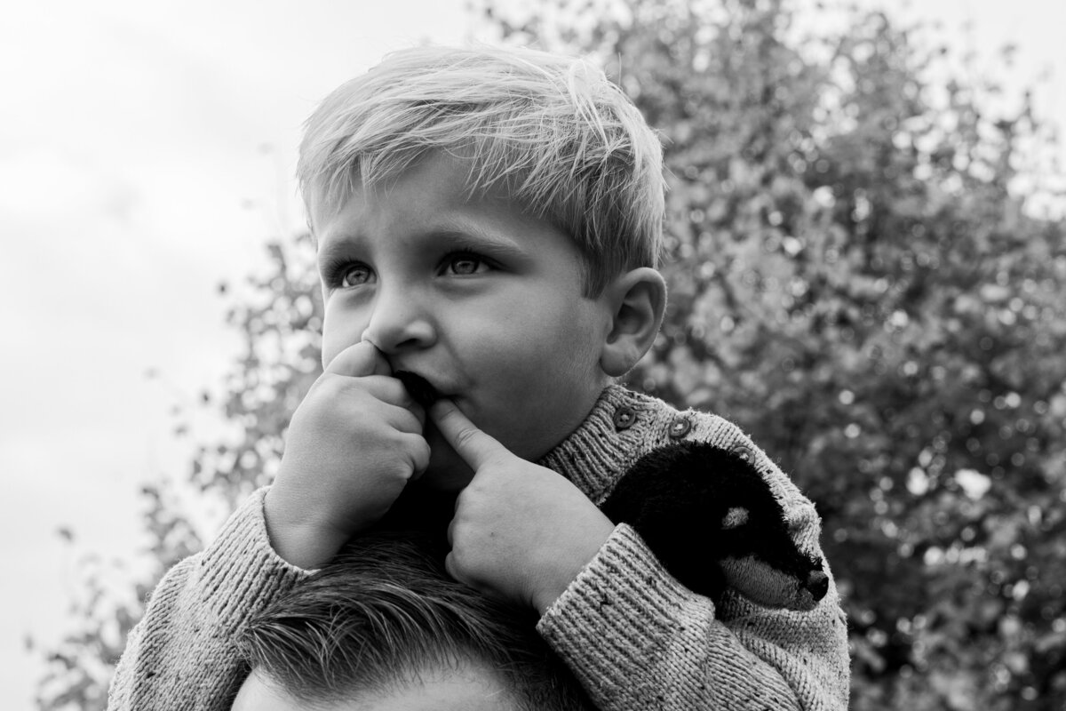 Bieyounique fotografie- Gezinsshoot-18 Gezinsfotografie Hompesche Molen Stevensweert
