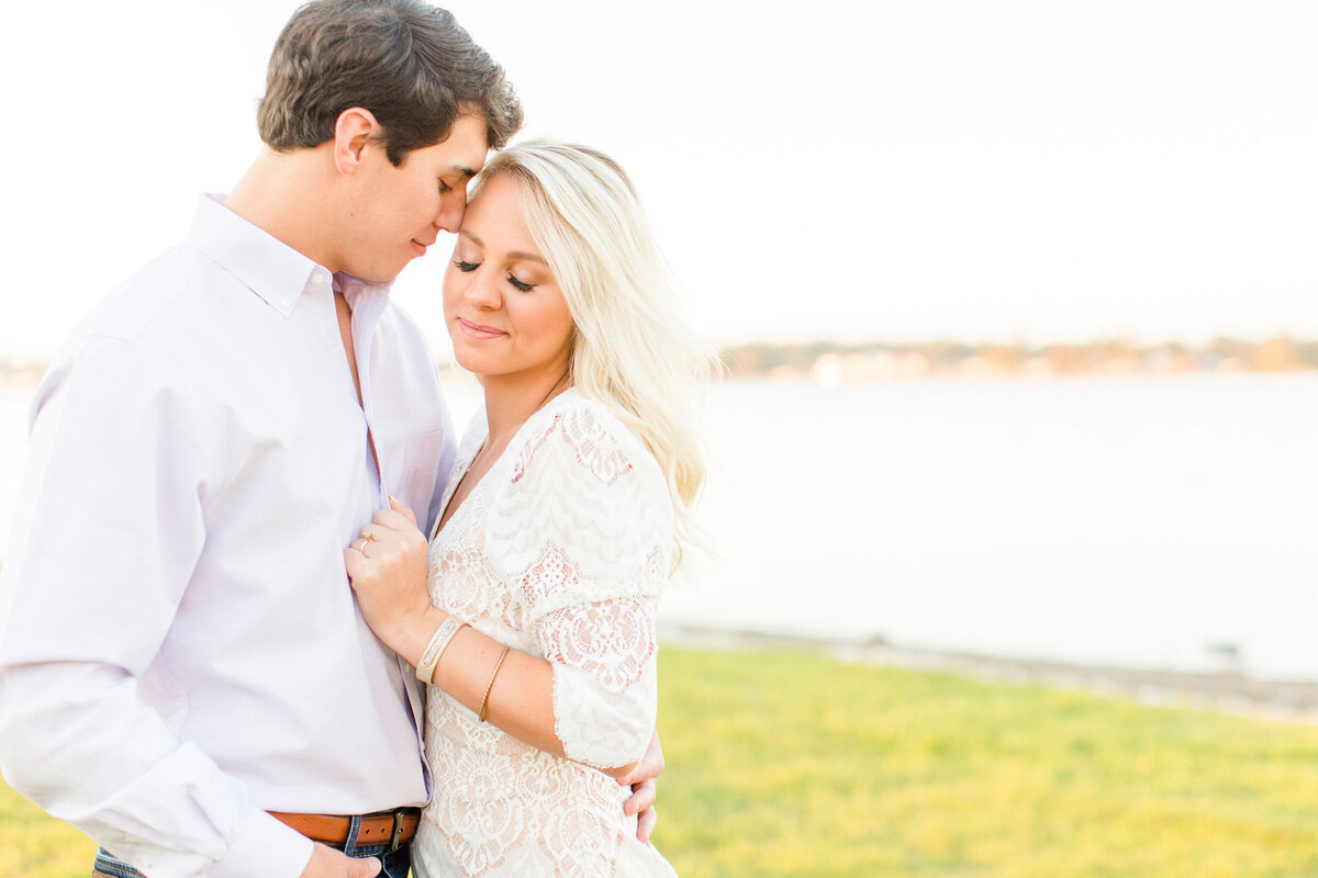 Renee Lorio Photography South Louisiana Wedding Engagement Light Airy Portrait Photographer Photos Southern Clean Colorful19