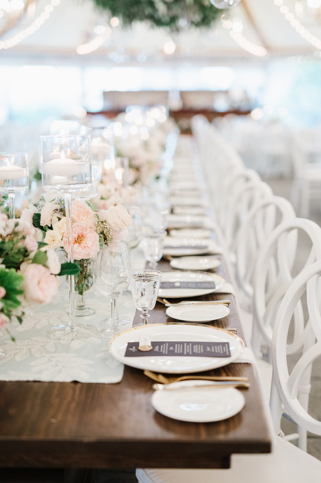 Kate-Murtaugh-Events-Newport-RI-Castle-Hill-Inn-dinner-head-table-bride-groom-wedding-planner