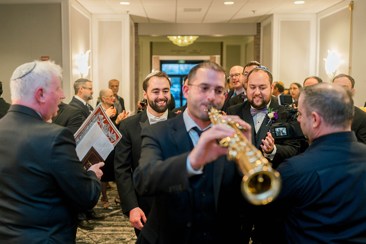 Eliana-Melmed-Photography-Chicago-LosAngeles-Jewish-WeddingPhotography-Tisch-00039