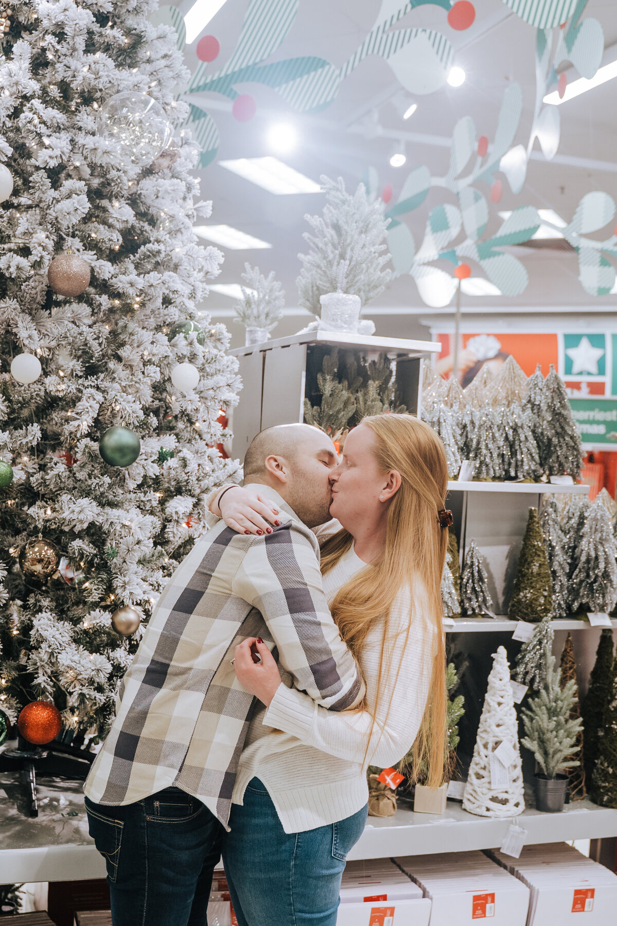 Fun-Christmas-Holidays-at-Target-Engagement-Photos-Hollywood-Broward-Fort-Lauderdale-Miami- Florida-Ashleigh-Ahern-Photography (1)