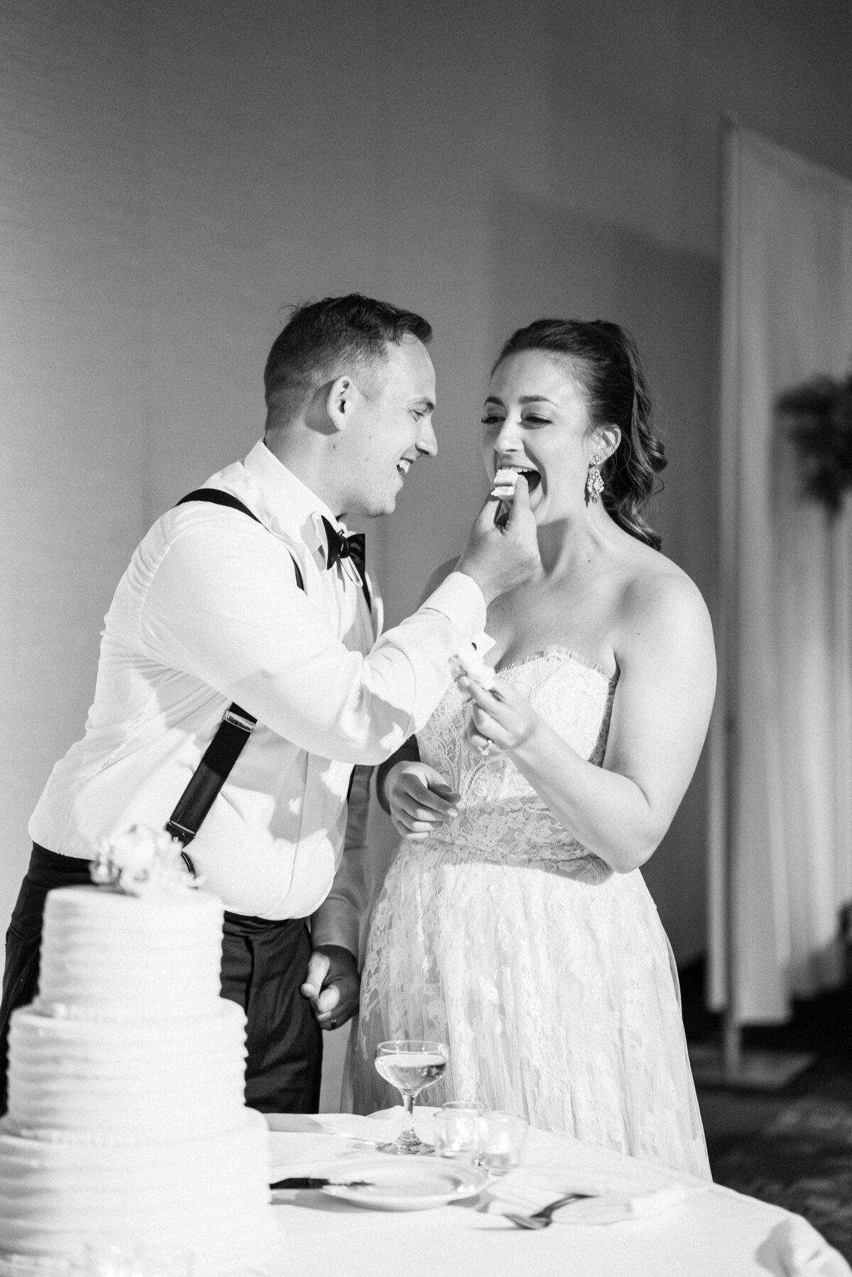Temerity Photography Vanessa Hurr Wedding Engagement Award Winning Photographer Timeless Classic Love Wisconsin45