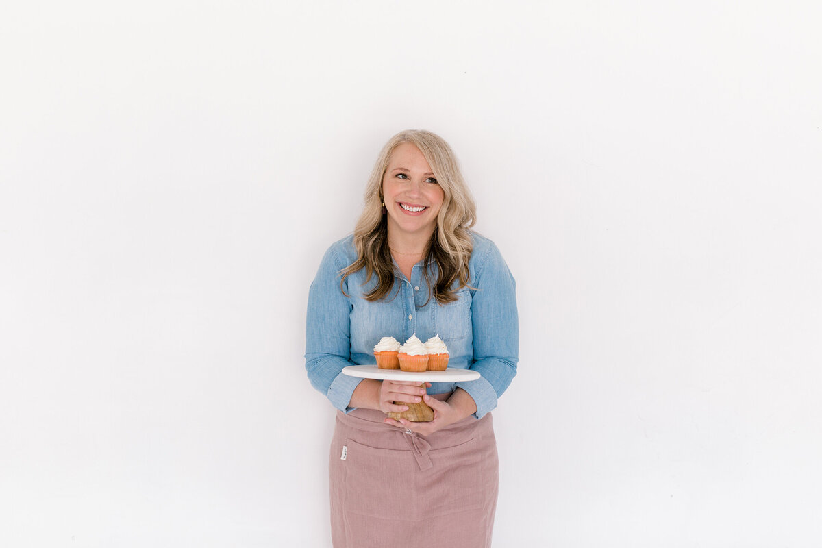Dallas Brand Photography for Creatives | Laylee Emadi | Catie Ann Baking | Brand Mini Session 44