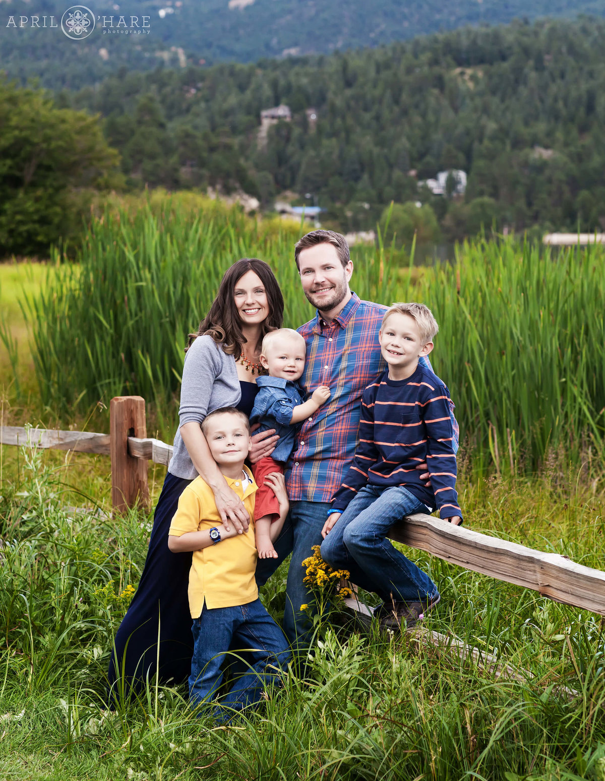 Evergreen lake house boardwalk Family Photography in Colorado